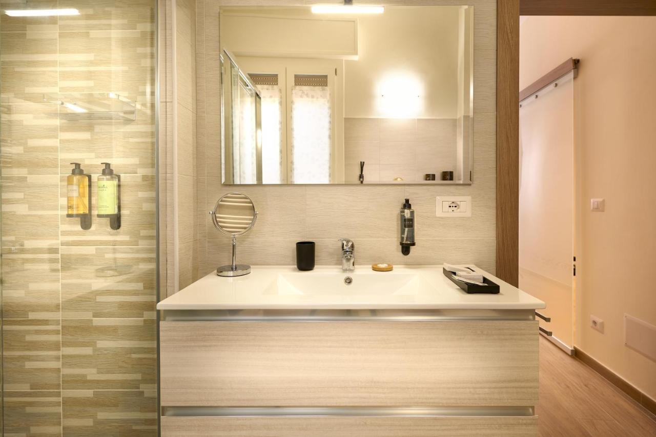 D'Azeglio 62 Luxury Rooms Болоня Екстериор снимка