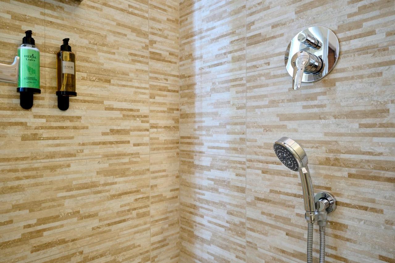 D'Azeglio 62 Luxury Rooms Болоня Екстериор снимка