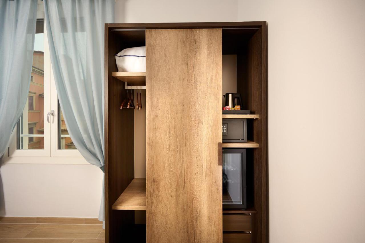 D'Azeglio 62 Luxury Rooms Болоня Екстериор снимка