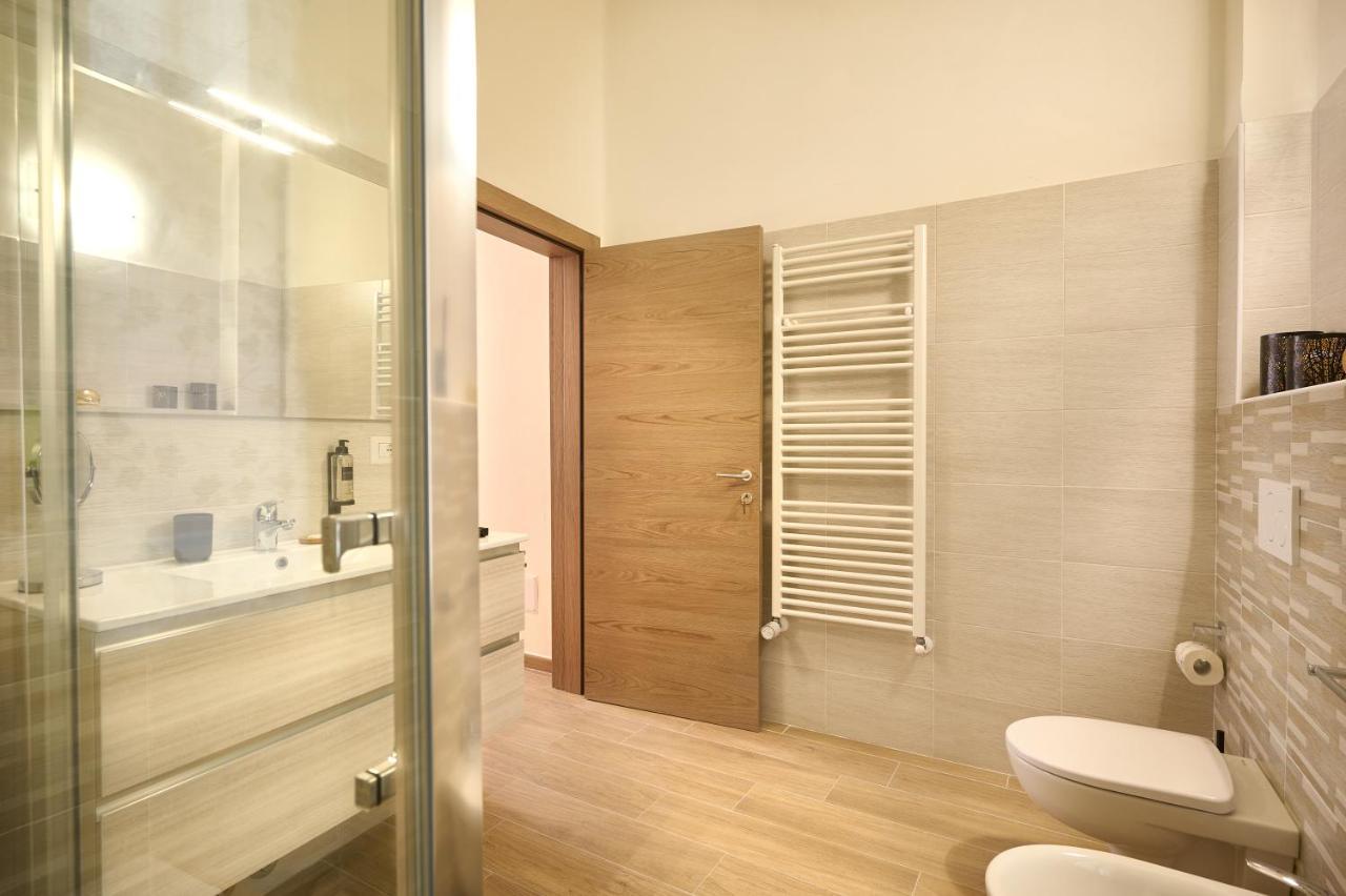 D'Azeglio 62 Luxury Rooms Болоня Екстериор снимка