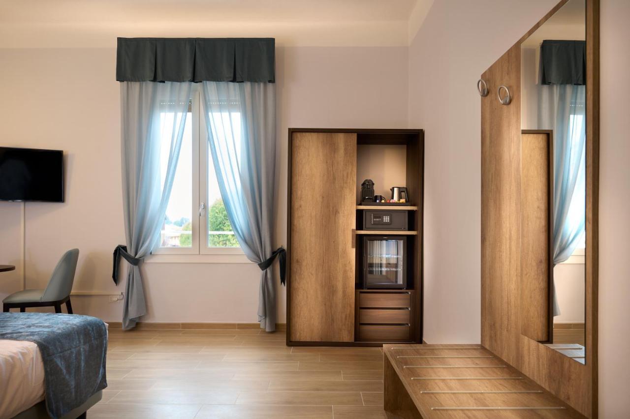 D'Azeglio 62 Luxury Rooms Болоня Екстериор снимка